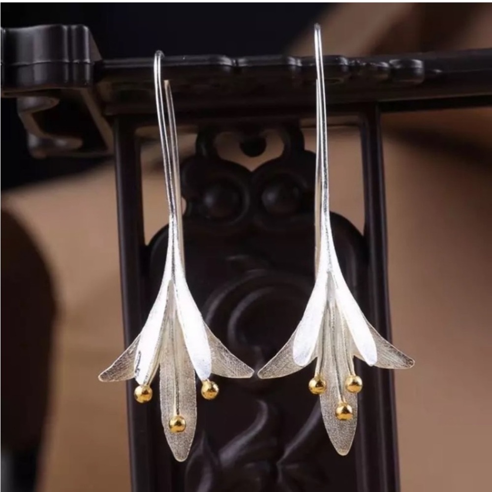 ❤️🔥free w/purchase Hanging Flower Earrings silver gold - Picture 6 of 8